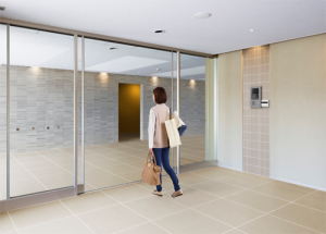 160628_ykk_smartdoor_03